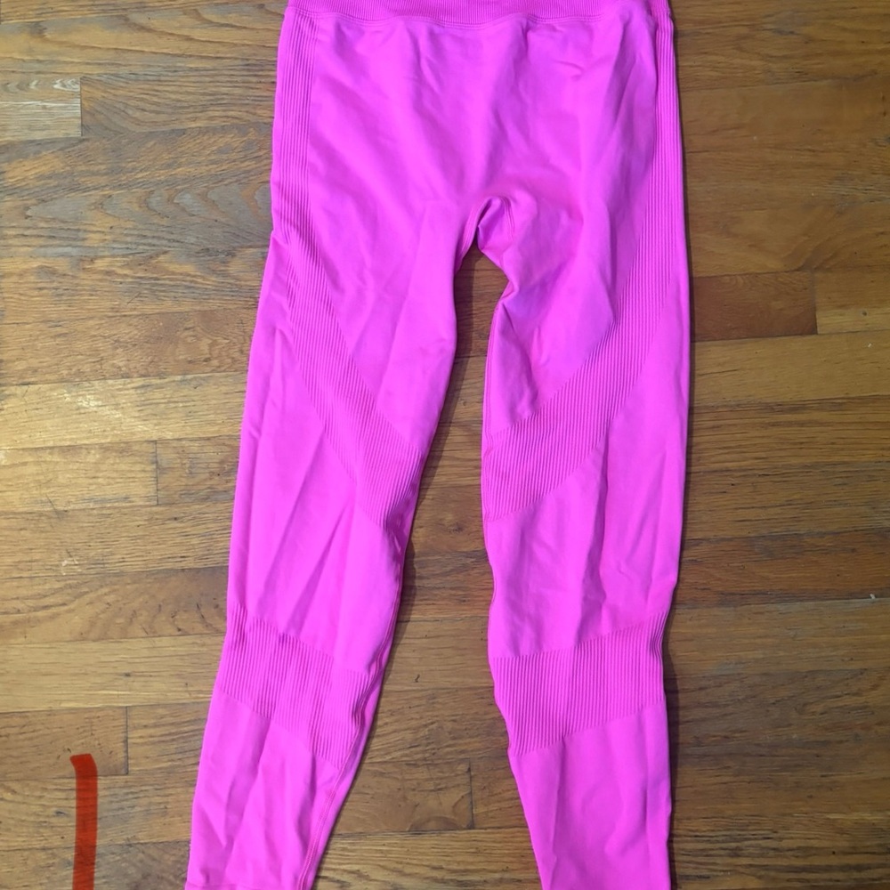 PINK Victoria's Secret Bright Pink Leggings
